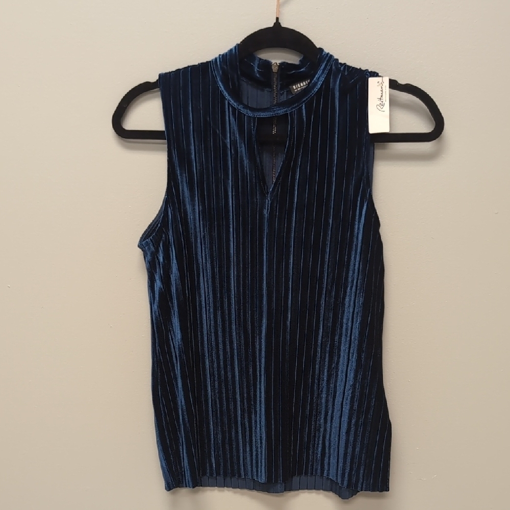 Signature By Reitmans Navy Blue Size Small Velvety Sleeveless Top